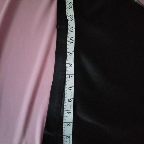 ESCADA GREY KNEE LENGTH SKIRT - Picture 3 of 9